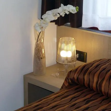Paris 3* Mestre